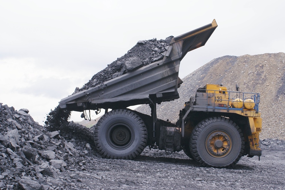 Truck Unload Coal