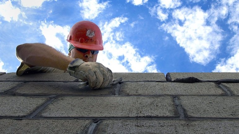 man working on wage in tn