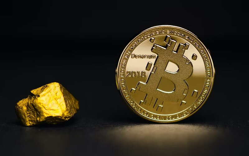 Bitcoin with Gold